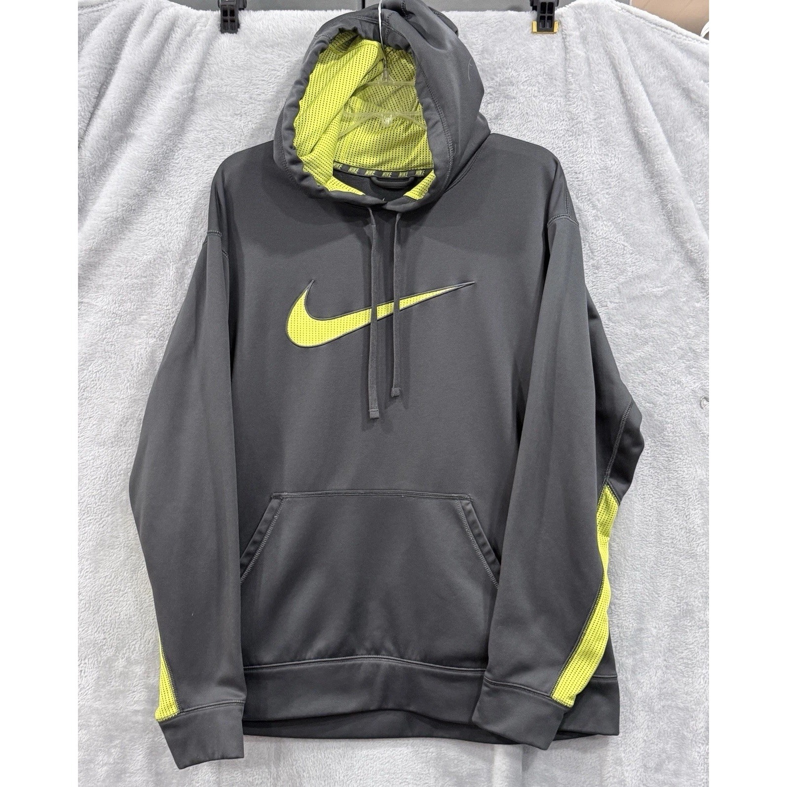 Nike Therma-Fit Hoodie Men's Xl Dark Gray With Yellow Accents